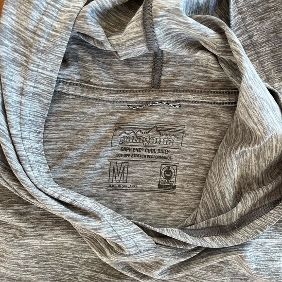 Patagonia Heather Gray Men's Hoodie - Picture 3 of 4